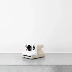 Appareil photo retro Polaroid Now3 - Blanc