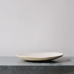 Assiette plate en grès émaillé Wabi - Blanc
