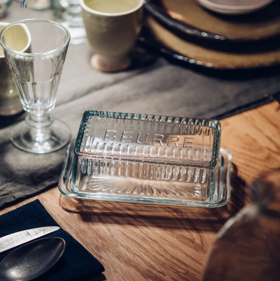 Beurrier en verre moulé