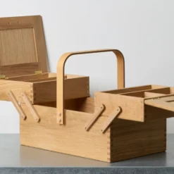 Boite à couture en bois