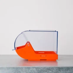 Boîte rouge couvercle