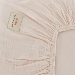 Caramel x Merci - Drap-housse en gaze de coton - Rose de Bagatelle