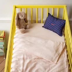Caramel x Merci - Housse de couette en gaze de coton - Rose de Bagatelle