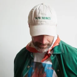 Casquette unisexe brodée Non Merci - Écru