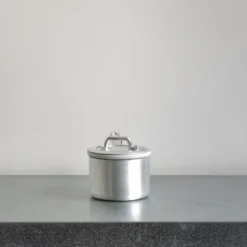Casserole haute et couvercle en aluminium