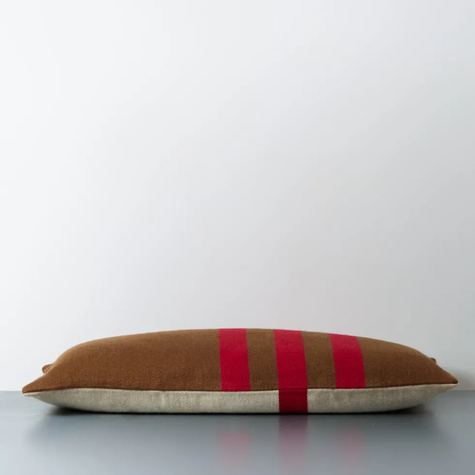 Coussin rectangulaire Manitoba - Rayures rouges