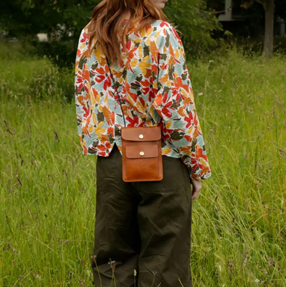 Kate Sheridan - Sac Scout - Ochre