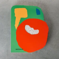 Livre - A Thing on a Table in a House