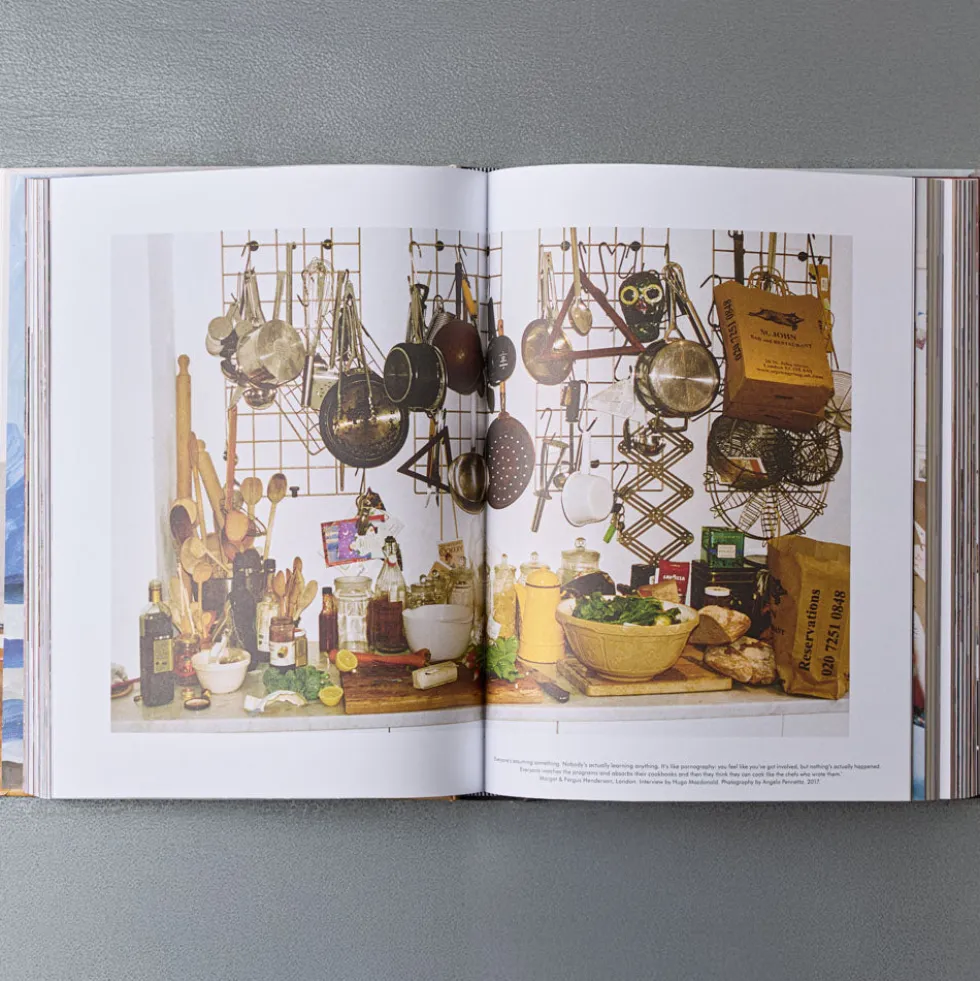 Livre - The World Of Apartamento