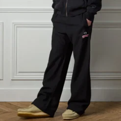 Merci x Champion - Jogging Straight Patch - Noir