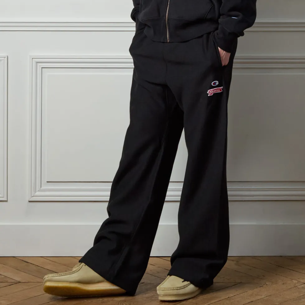 Merci x Champion - Jogging Straight Patch - Noir