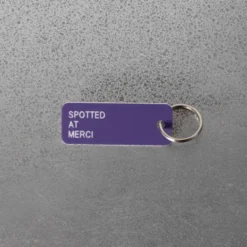 Merci x Various Keytags - Porte-clé "Spotted at Merci" - Violet
