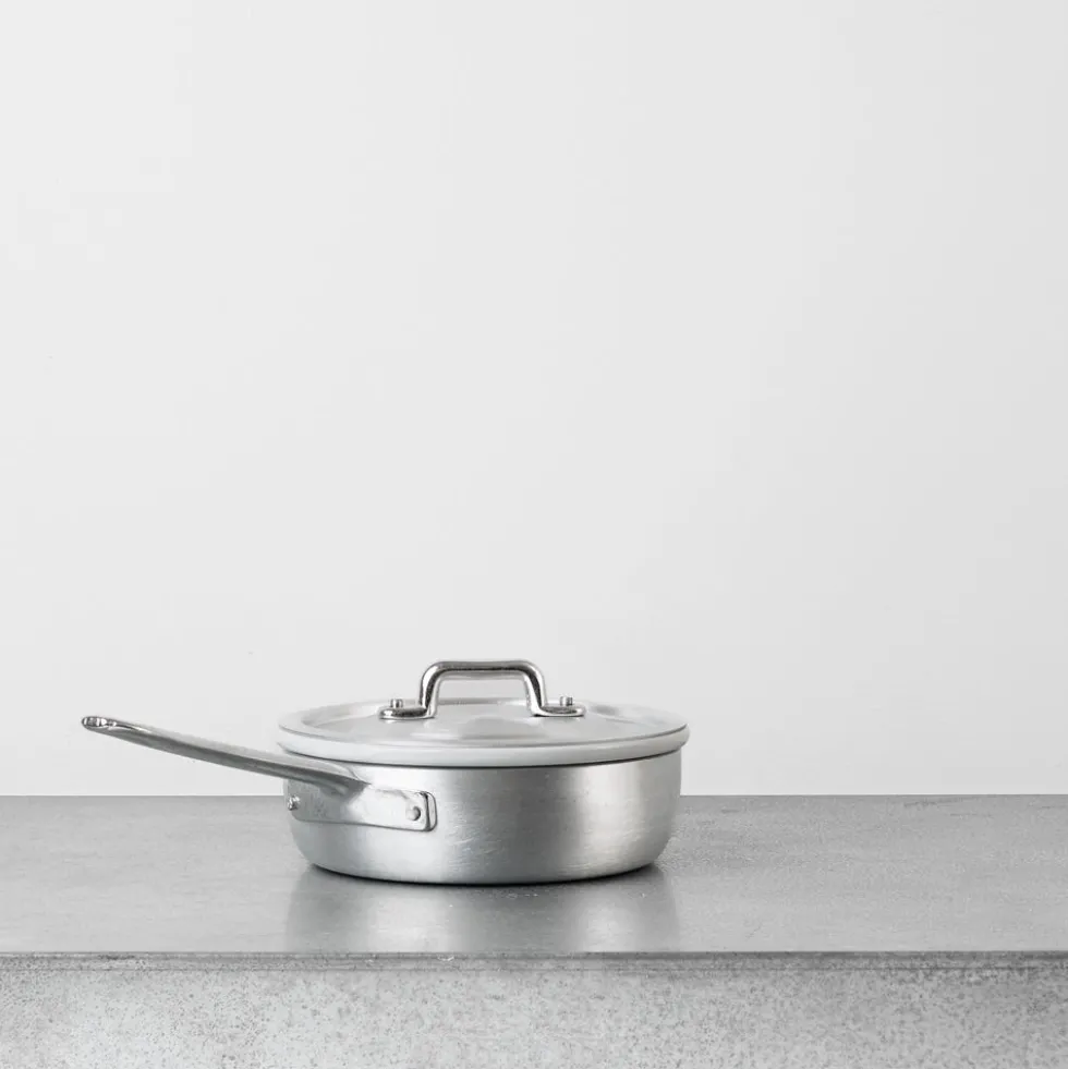 Poêle avec couvercle en aluminium