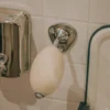 Porte-savon rotatif avec savon à l'amande