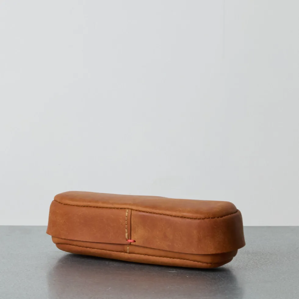Rangement oval en cuir