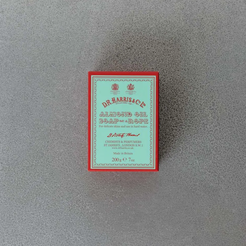 Savon sur corde - Huile d'amande douce - D.R. Harris And Co.