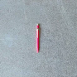 Stylo bille - Fluo Pourpre - Caran d'Ache